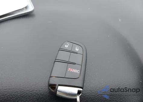 2018 Dodge Journey Se z USA, uszkodzony, nr VIN 3C4PDCAB1JT140955